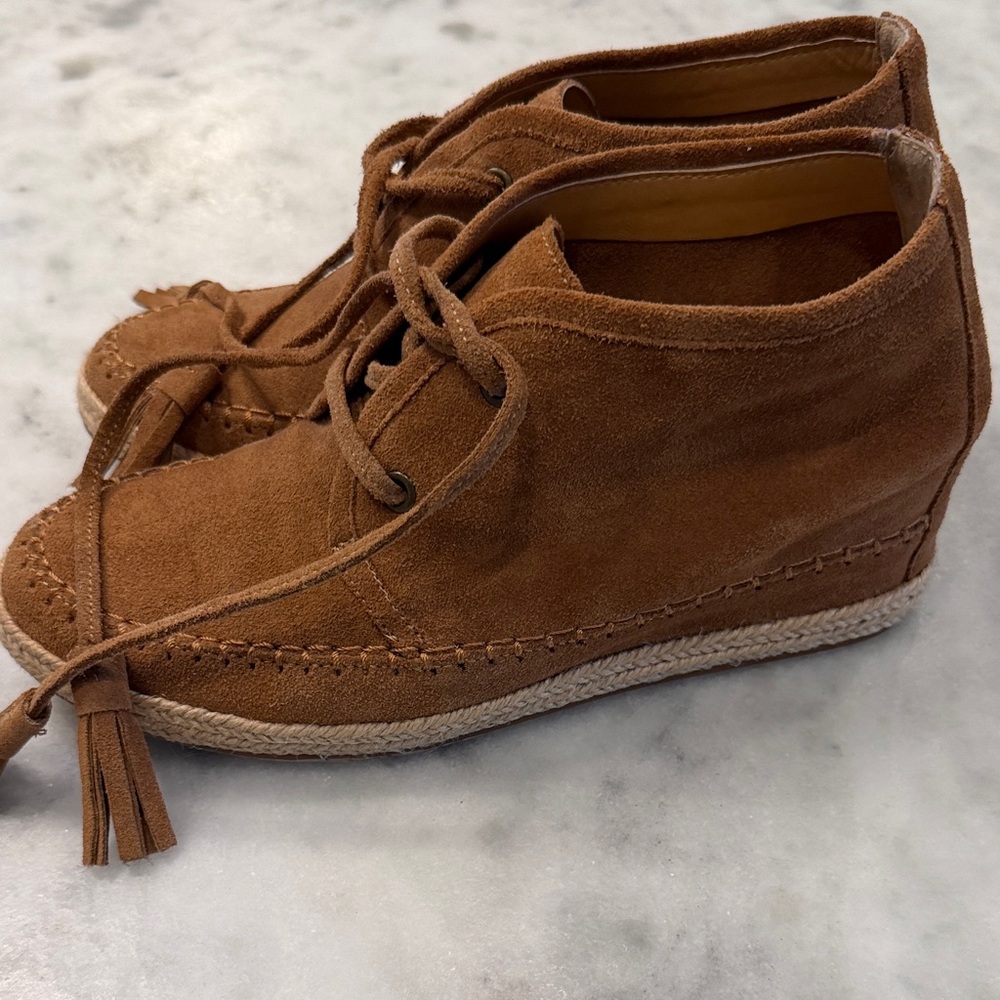 Crown Vintage Brown Suede Women's Shoes